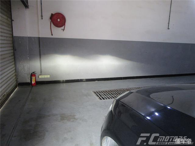 东莞改灯奥迪Q5Q7改灯Q5改装海拉五透镜只为行车更安全