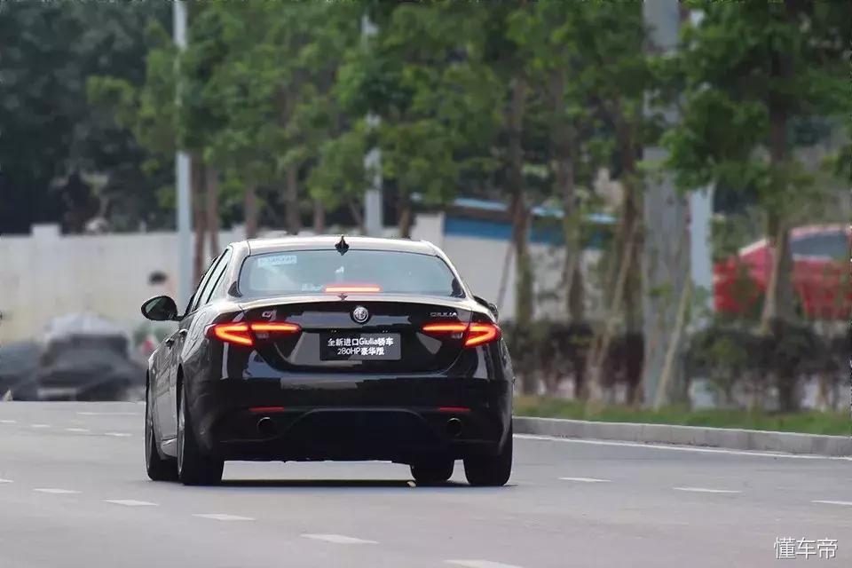 回头率高、开起来爽，这位“意大利女神”能满足要求吗？