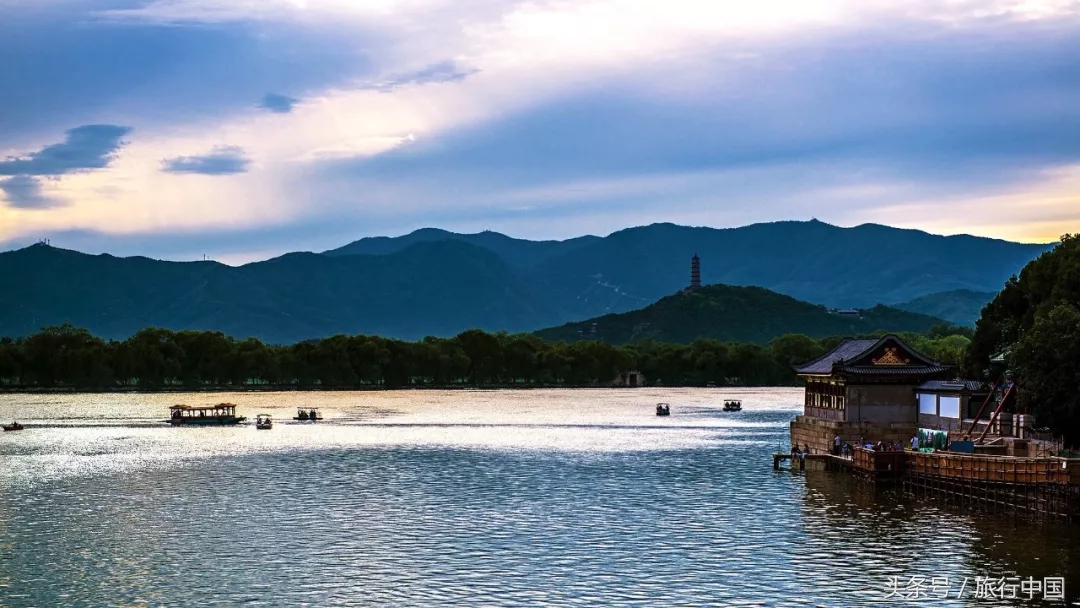 旅游最美的风景在火车上,一张火车票走遍中国最美的地方