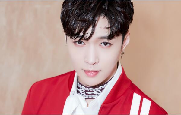 女孩成专业花痴，迷“鹿晗”、不上班？医生：这是病，得治！！