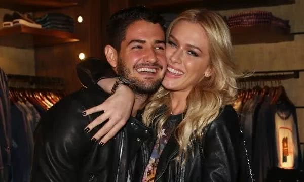 热巴会追自己的剧吗,热巴追剧