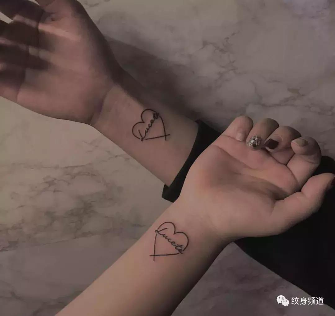 在你眼里纹身师应该是分手大师吧