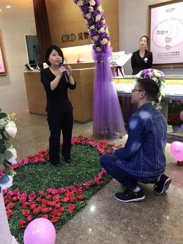 买戒指男朋友说没钱,买珠宝被骗他说不想要可以退货吗