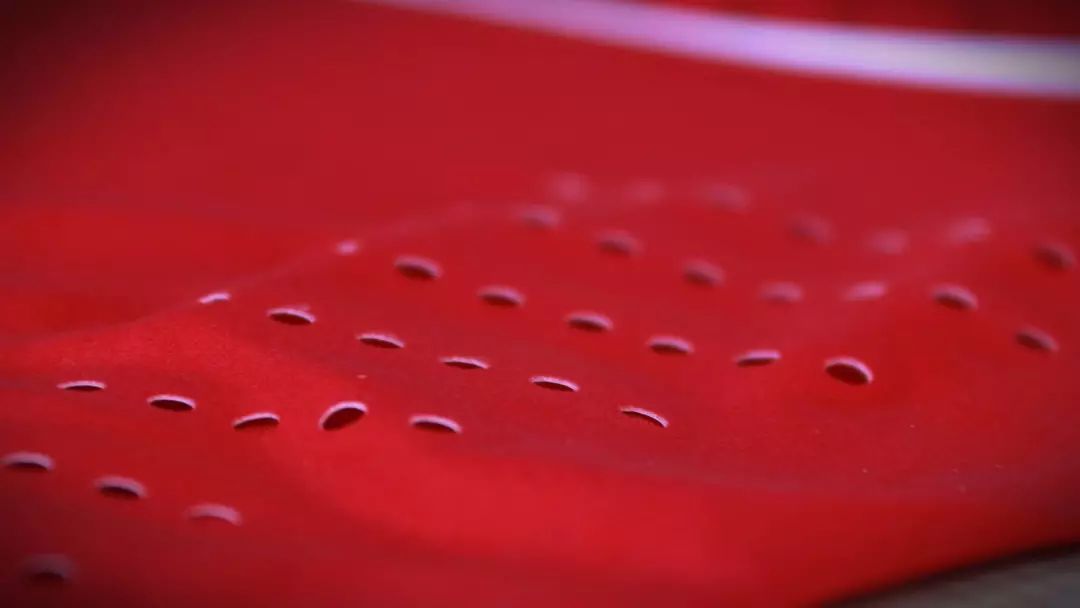 舒莱狮最新款足球服,舒莱狮少年全新战袍