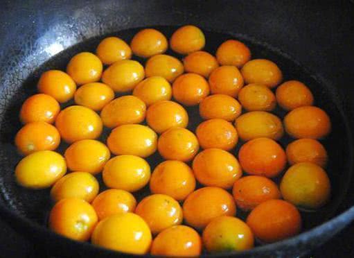 金桔能治疗所有咳嗽么,金桔治咳嗽用整个的还是切开好