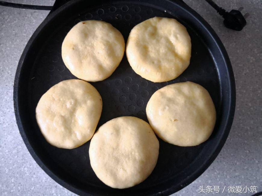 用电饼铛做玉米饼子焦黄,用电饼铛做脆玉米面饼子