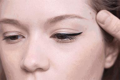 减龄秘籍学谭松韵穿出少女感,冬季怎么扎头发减龄又好看少女