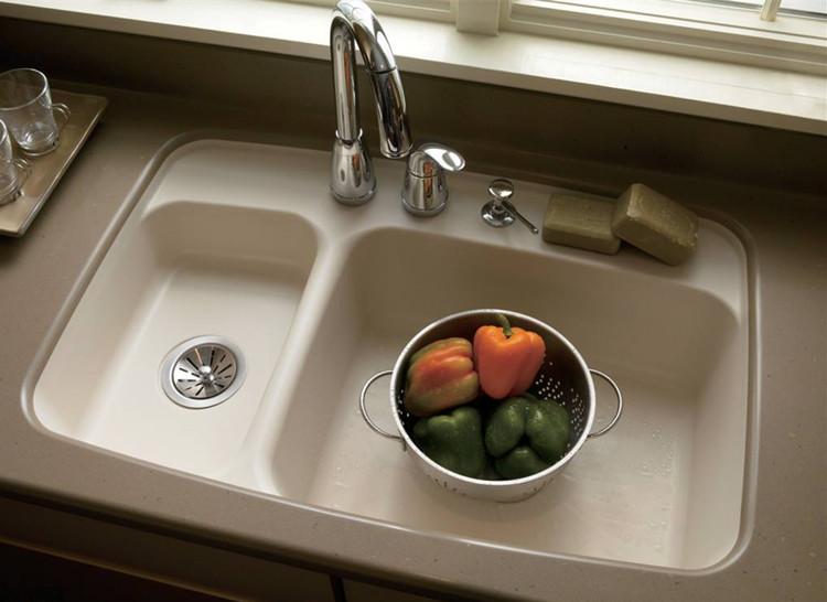 厨房水槽有小孔怎么处理,厨房水槽下面为啥留一块