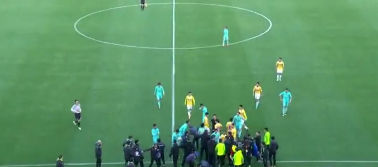 中甲足球打架事件,中甲联赛赛后发生大规模冲突