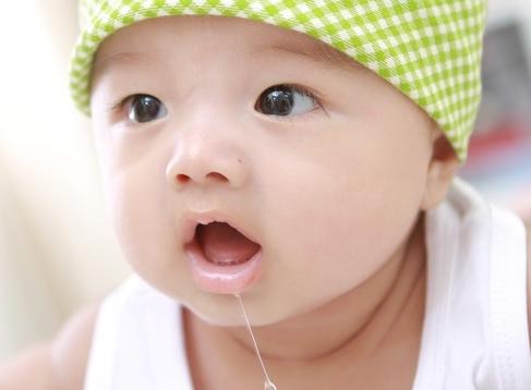 宝宝得了口水疹,口水疹可以抹口水疹膏吗