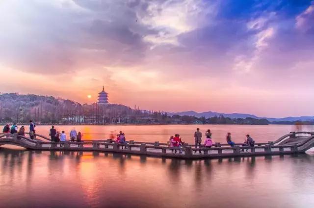 濡備綍鎺ㄥ箍鏃呮父鏅偣鎸ｉ挶,2018鏅尯璧氶挶鍟嗘満