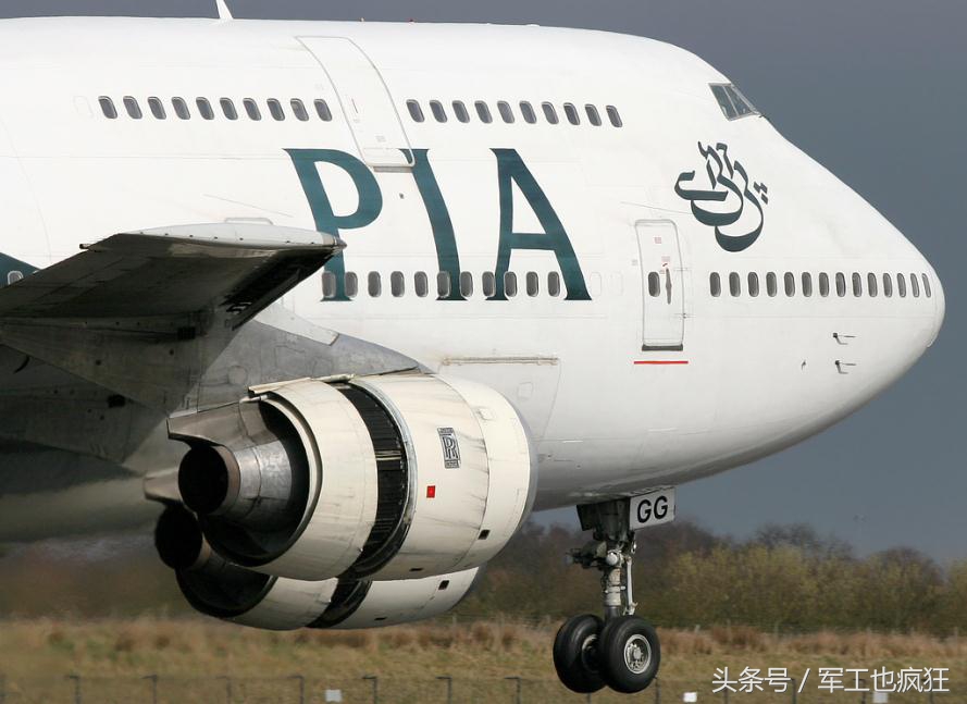 飞机反推器的用途,民用飞机有反推装置吗