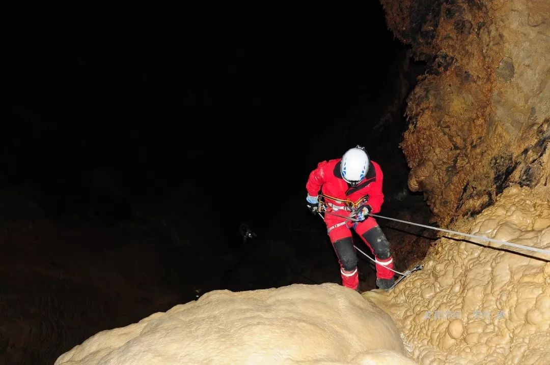 勇闯清远阳山大木村百米地下深渊，告诉你刻骨铭心的18小时！