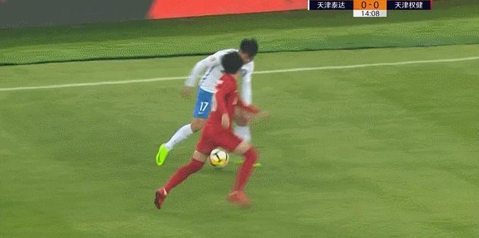 权健新后卫,新中卫组合现状