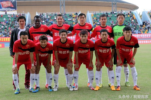 梅州客家2比1逆转,梅州客家队赢得中超首胜