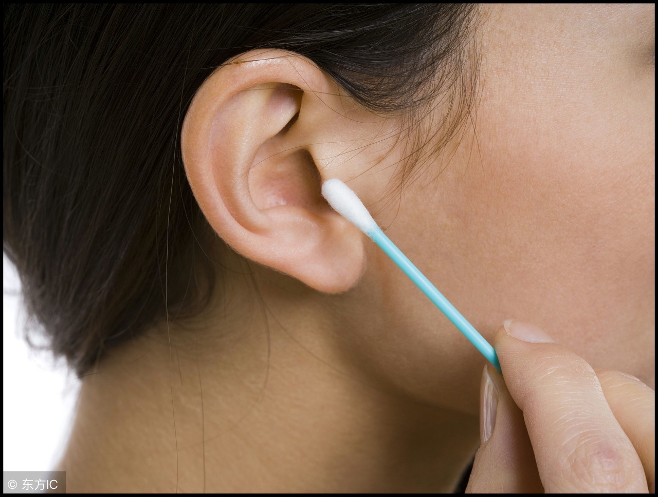 耳朵里脏东西多怎么回事,耳朵里脏东西越抠越多