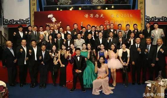 爱皮草爱蹭照、做微商搞代言，揭秘时尚芭莎女王——苏芒