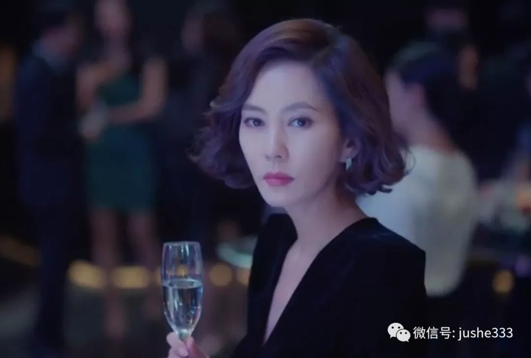 揭秘今冬最新流行的时尚品牌 (最受年轻人欢迎的快时尚品牌)