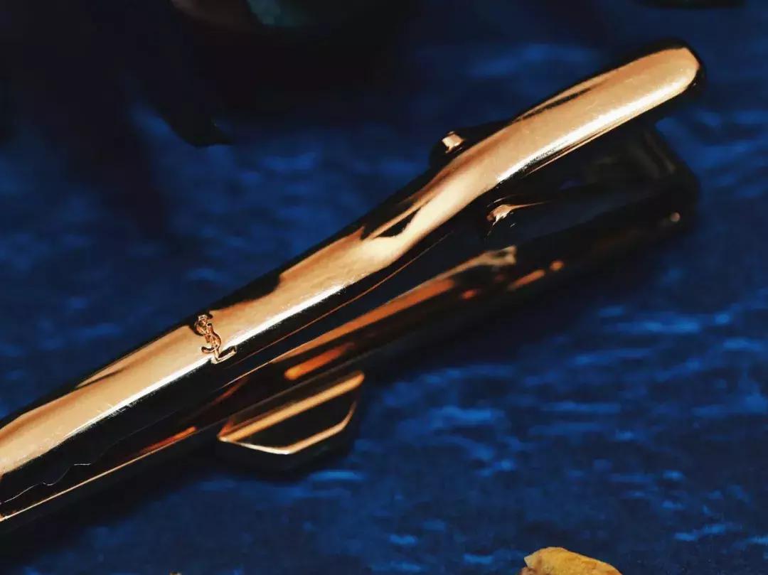 loewe包与celine包哪个更好,200元怎样能淘到好手机