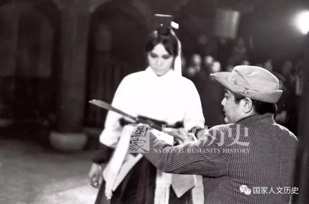 比起港片里这些“打女”，古墓丽影弱爆，选出你最喜欢的“侠女”