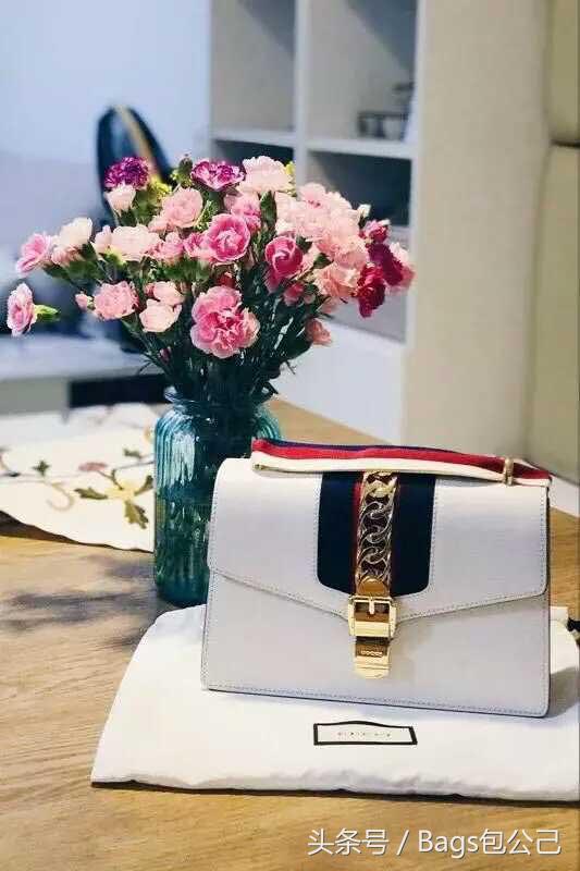 古驰香奈儿出厂价,古驰女包和香奈儿哪个价格高