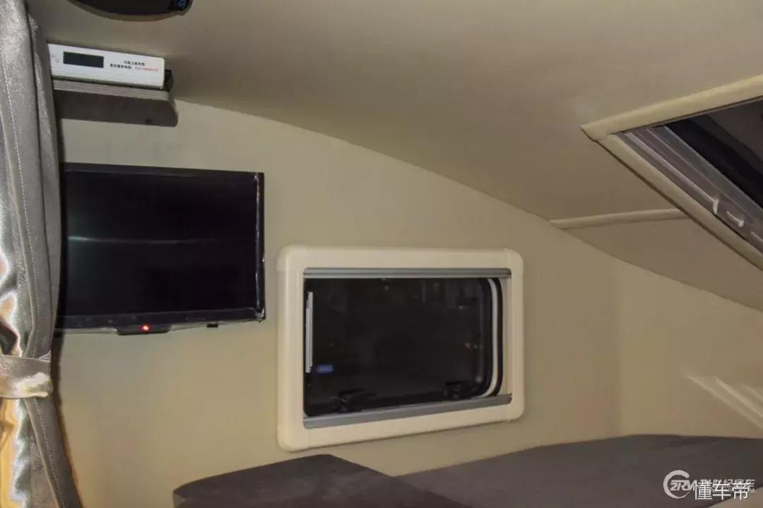 32万买房车,42万块钱买了一辆房车自驾游