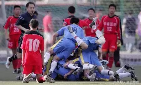 这个最真实的成人游戏，以前很多人偷爸妈钱都要去玩