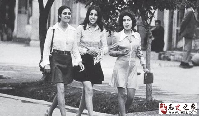 霍金本拉登高清壁纸,站着的霍金的照片