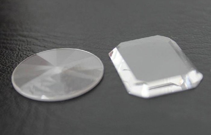 蓝宝石手表反光好吗,手表镜面选蓝宝石还是人工蓝宝石