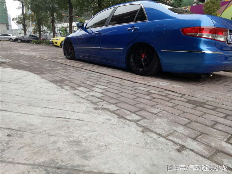 比亚迪f6跟雅阁哪个省油,比亚迪f6和七代雅阁升窗器