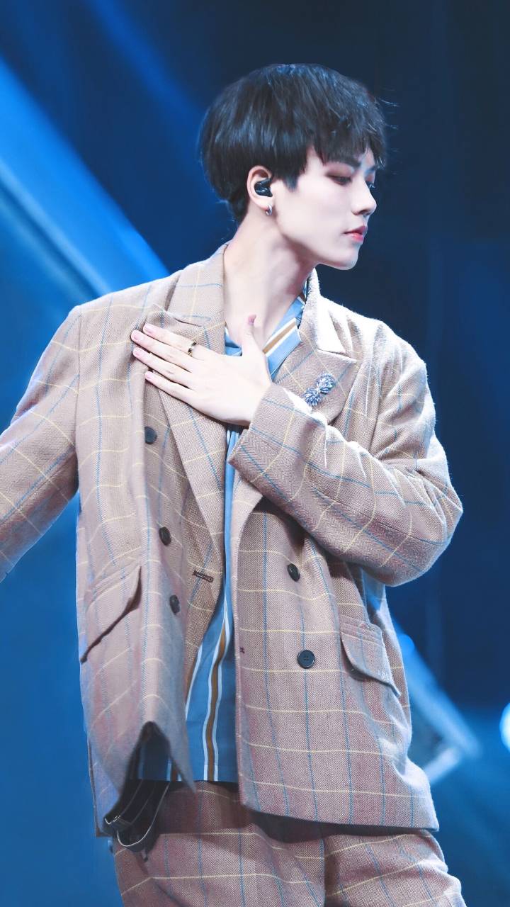 偶像练习生林彦俊完整版视频合集,偶像练习生尤长靖林彦俊主持活动