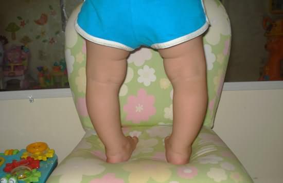 为了下半身的*福性**，我决定不跷二郎腿了，得治