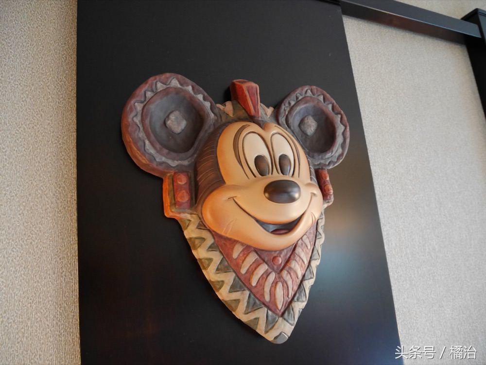 去香港迪士尼入住体验,香港迪士尼探索家酒店游泳池