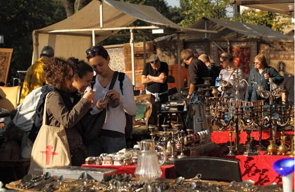 摆地摊年收入100万,摆地摊不挣钱的真实案例