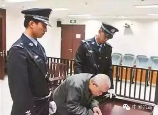 这批中国女孩在海外排队等待死刑她们做了啥？