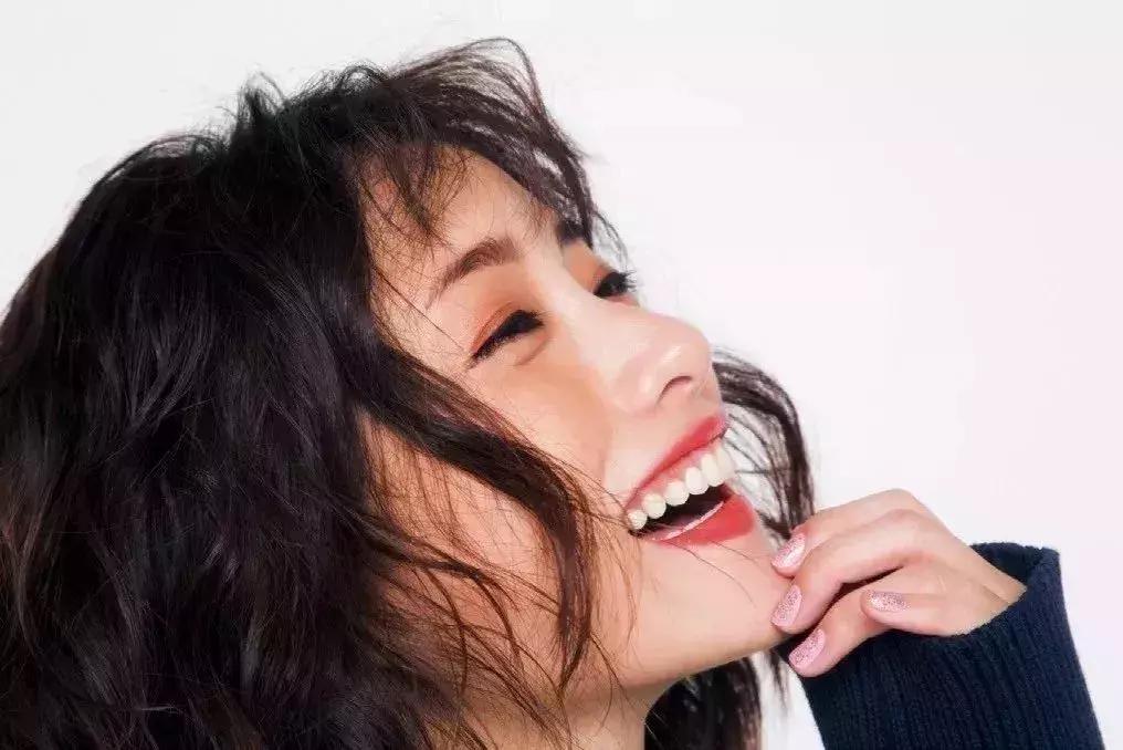 瘦脸最好看发型,40岁的瘦脸减龄发型短发