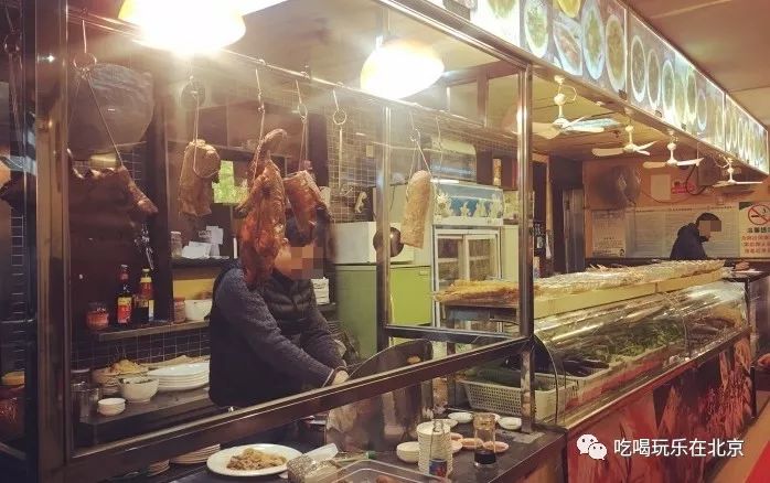 这么low的店，竟然这么多人抢着去吃