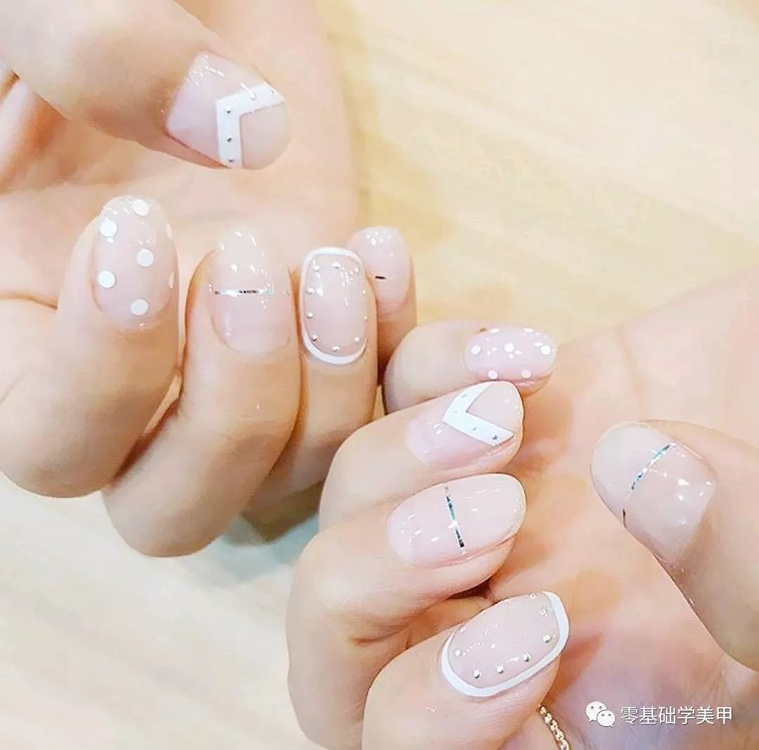 甲面过宽不贴甲片怎么美甲,甲面小的人适合什么形状的美甲