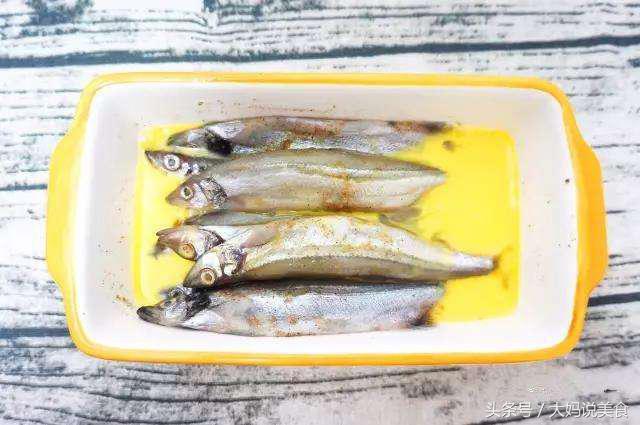 香煎多春鱼做法技巧,日式多春鱼怎么煎才好吃