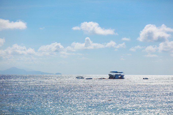 蓝梦岛海上浮台浮潜,蓝梦岛香蕉船滑水道浮潜视频