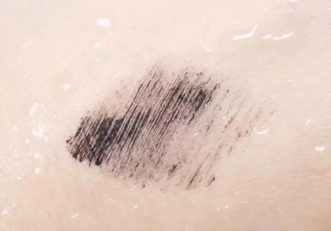 美宝莲化妆品好不好,美宝莲现在还流行吗