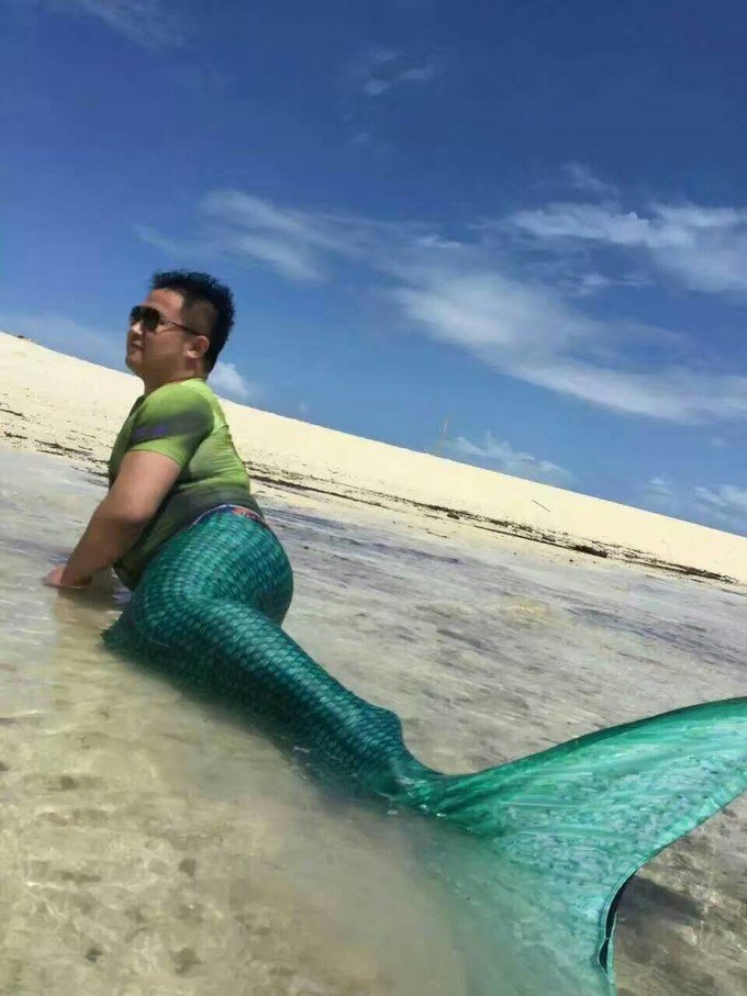 宝贝喜欢小金鱼,宝贝喜欢玩水