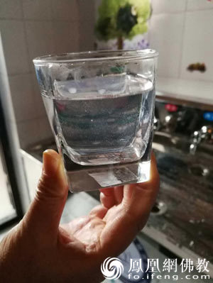 大爱超越语言：北京仁爱志愿者*疆新**慈善行动纪实