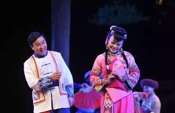 建始民歌黄四姐,恩施大峡谷黄四姐现场版