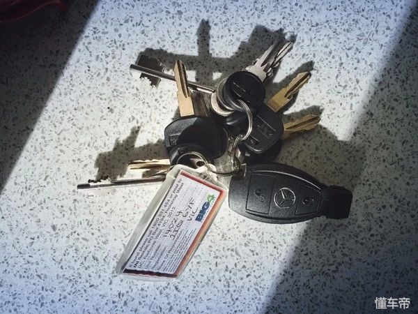 房车自驾游各国的真实生活,自驾环游世界的房车有多漂亮