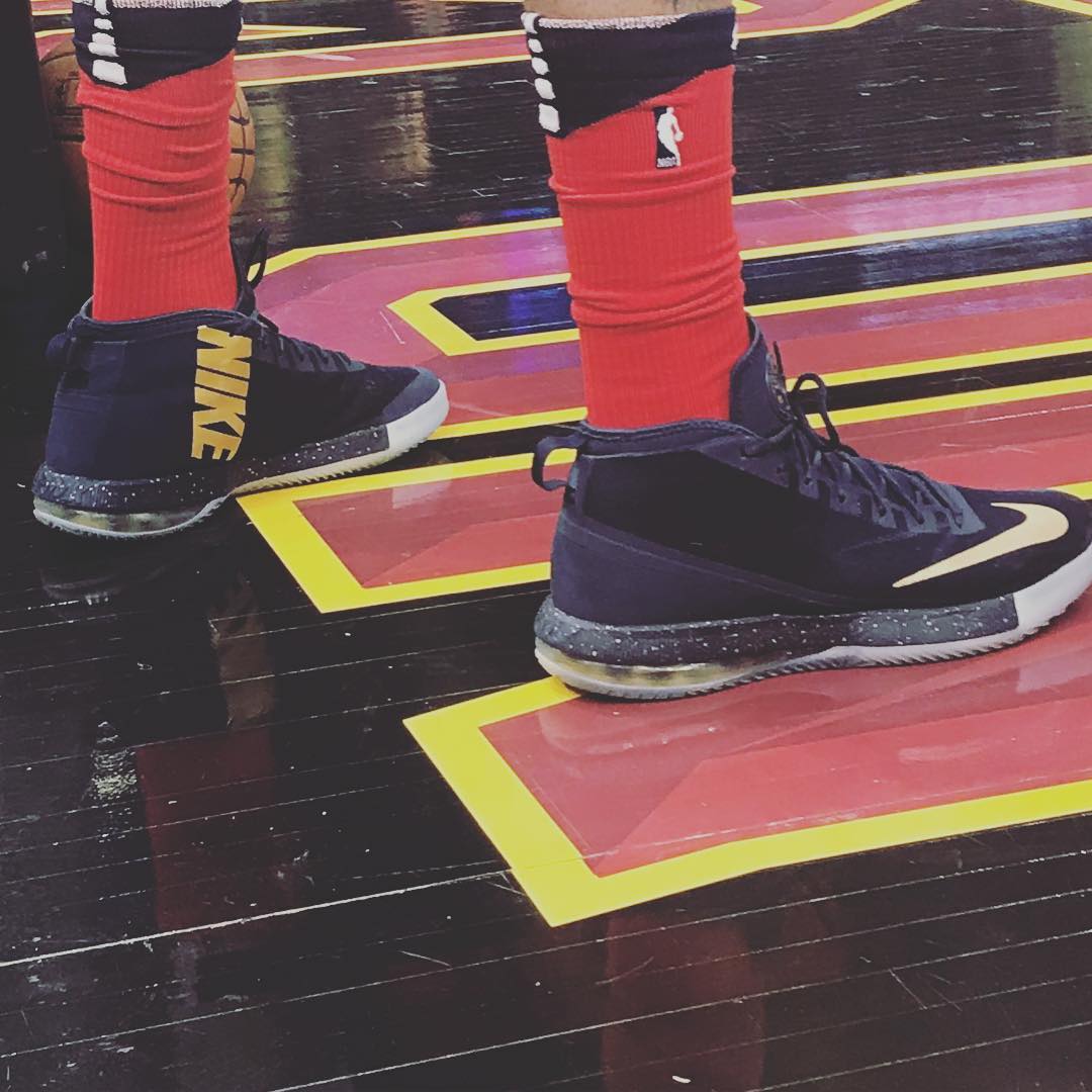 勒布朗最新战靴,勒布朗创造纪录