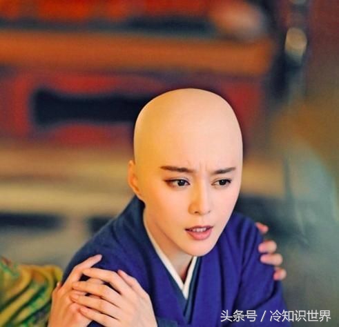 光头女生也很美,明星光头造型