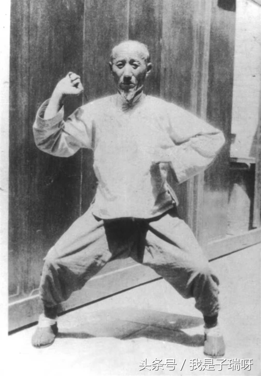 站马步与站桩的区别,告诉你功夫是怎么练的