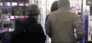 天没亮就来排队,天没亮就出门排队