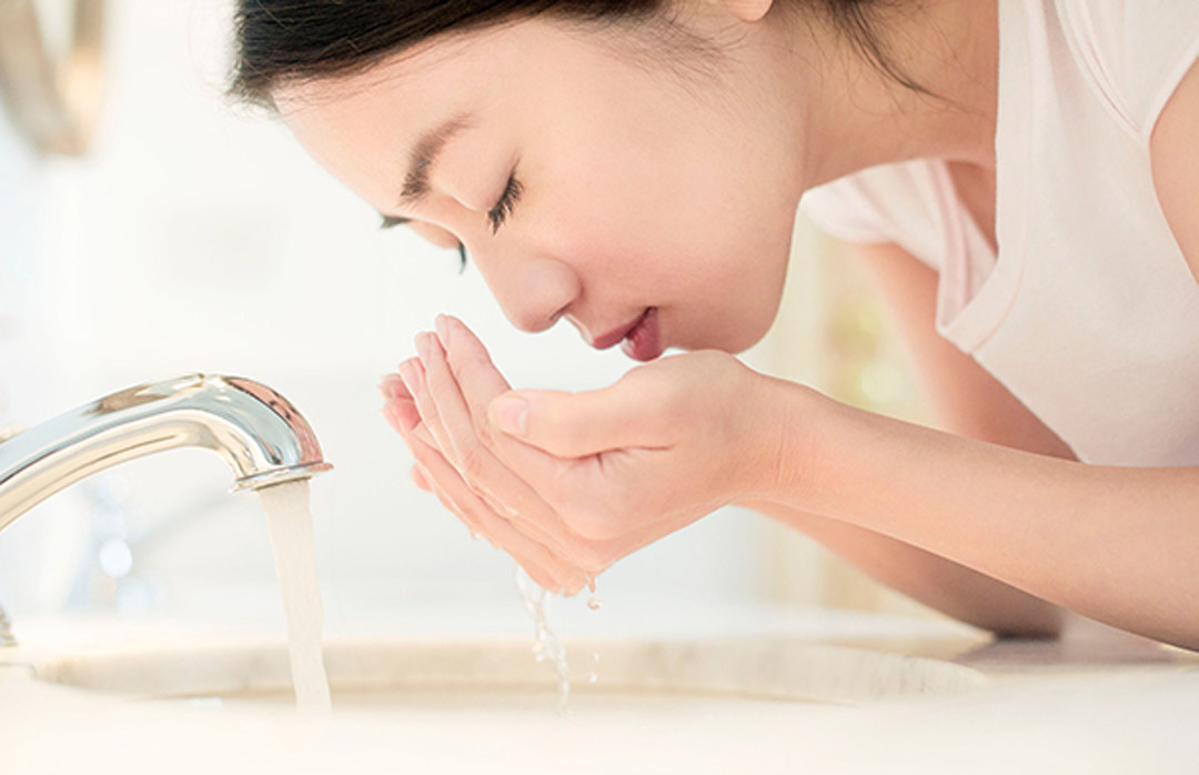 肌肤水油失衡怎么选护肤品？4招帮你搞定